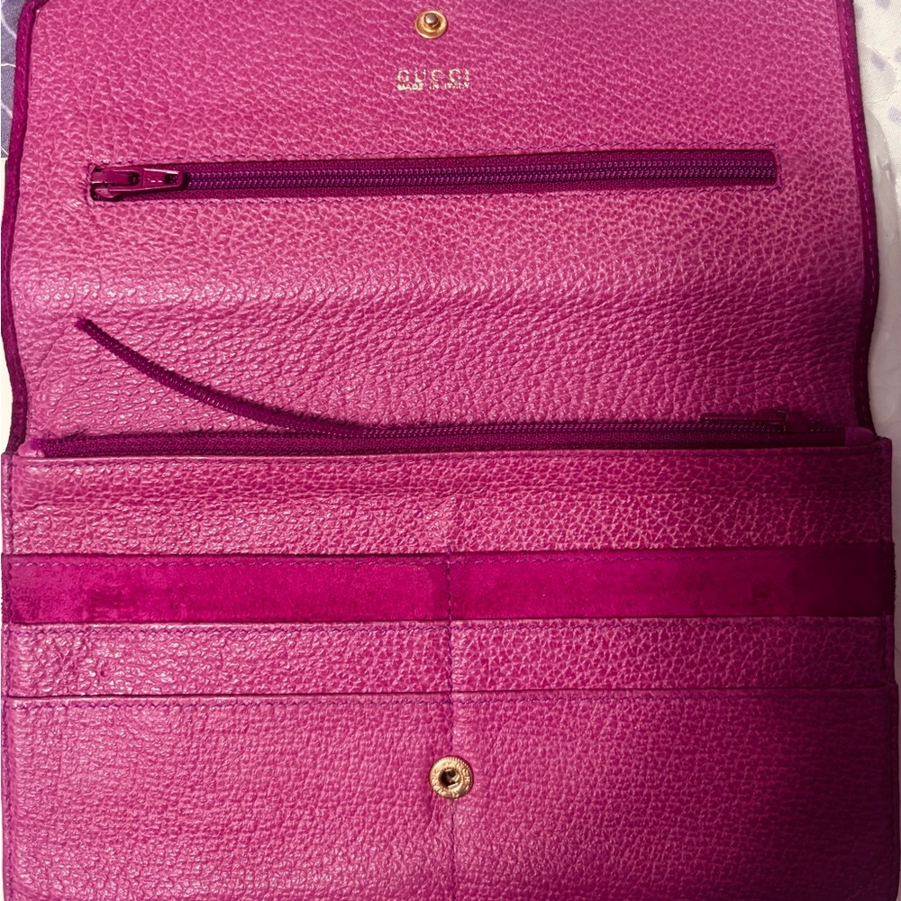 Gucci Fuchsia Leather Wallet - Picture 6 of 9